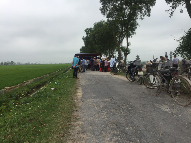 Vụ 3 mẹ con tử vong trong cửa hàng điện lạnh: Họ sống tốt, chẳng mất lòng hàng xóm bao giờ-2