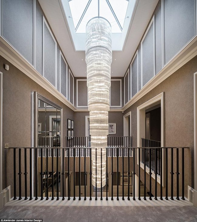 Lóa mắt với nội thất sang chảnh như hoàng gia trong căn biệt thự đắt nhất nhì nước Anh-13