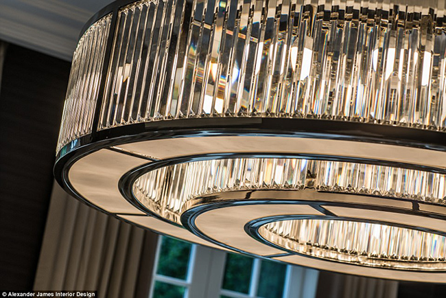 Lóa mắt với nội thất sang chảnh như hoàng gia trong căn biệt thự đắt nhất nhì nước Anh-7