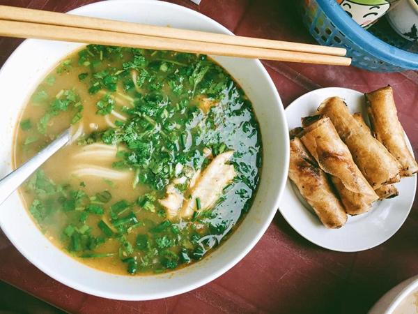 Đến Quảng Bình uống tiết mãng xà biển, ăn gỏi thủy quái, bạn đã thử chưa?-9