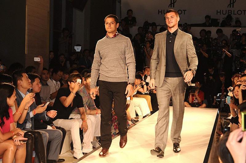 Đây là lý do không nên chỉ trích Bùi Tiến Dũng khi lấn sân làm mẫu!-8