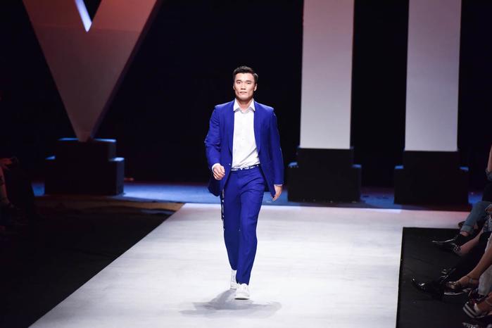 Đây là lý do không nên chỉ trích Bùi Tiến Dũng khi lấn sân làm mẫu!-2