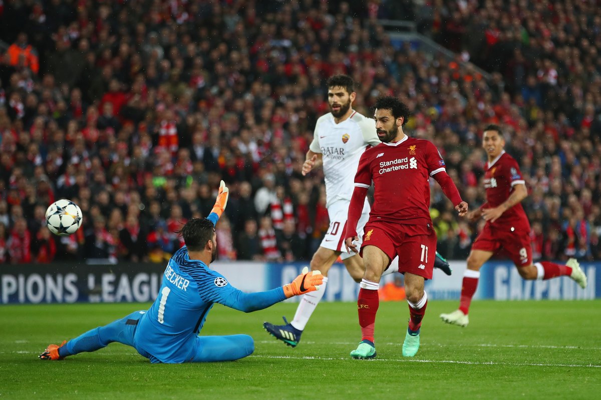 Liverpool thắng giòn giã: Salah khiến Messi và Ronaldo ghen tị-1