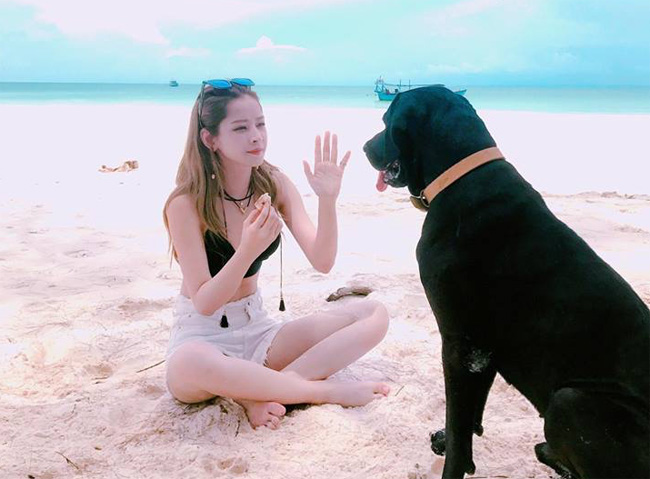 Chi Pu bị chê vòng một xuống cấp khi táo bạo khoe ngực-10