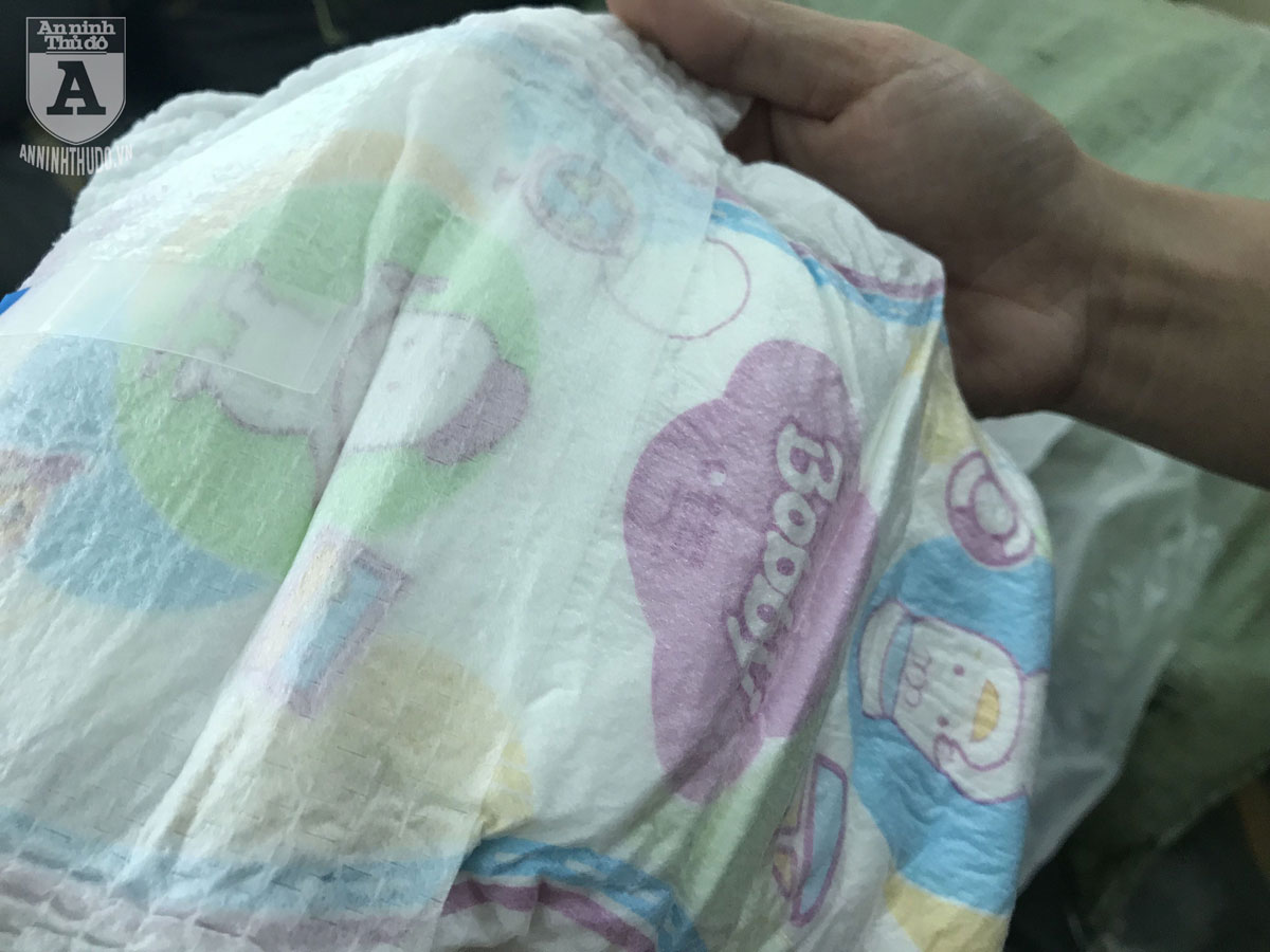 Cận cảnh bỉm Booby giả giống y như thật, bán lãi gấp 4 lần-4