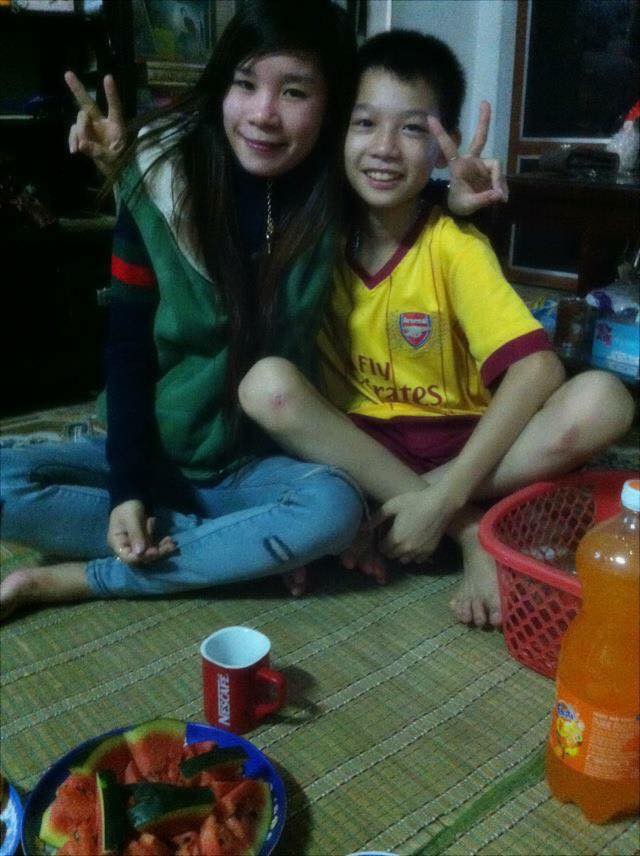 Ngày cưới chị, em trai khóc tu tu: Nhỡ có bầu phải làm nhiều việc thì sao?-1