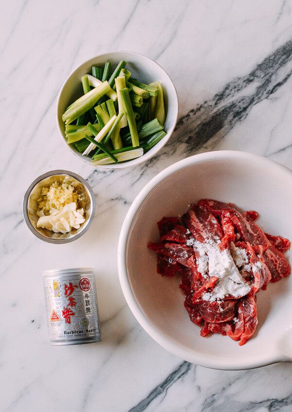 Tuyệt chiêu giúp xào thịt bò mềm ngọt không bao giờ bị dai-1