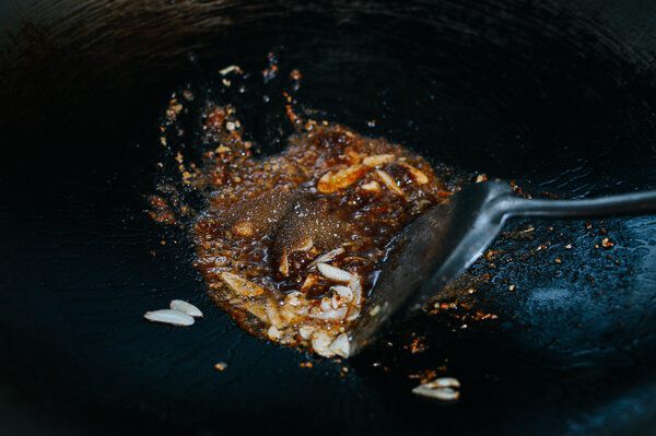 Tuyệt chiêu giúp xào thịt bò mềm ngọt không bao giờ bị dai-3