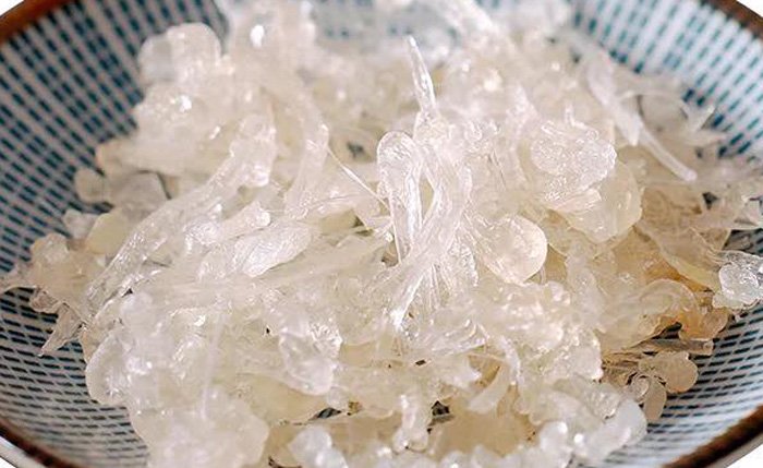 Lùng mua nhựa cây bí ẩn, đồn bổ như yến sào: 10 triệu/kg-2