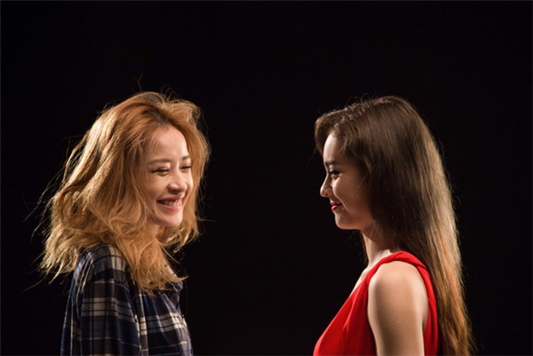 Hội người yêu cũ V-biz đứng chung khung hình: Người ‘kết đồng minh’, kẻ không nhìn mặt-8