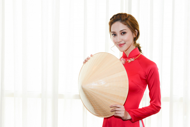 Những sao nữ gợi cảm bất chấp cha mẹ phản đối để cưới người mình yêu-11