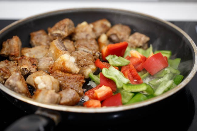 Làm sườn chiên kiểu này sẽ quên luôn cách làm cũ ngay lập tức!-4