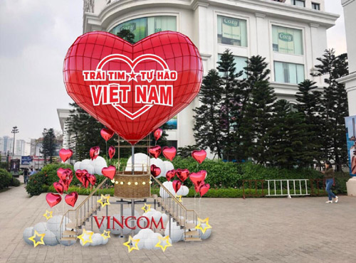 Bùng nổ khuyến mại mừng đại lễ ở Vincom-2