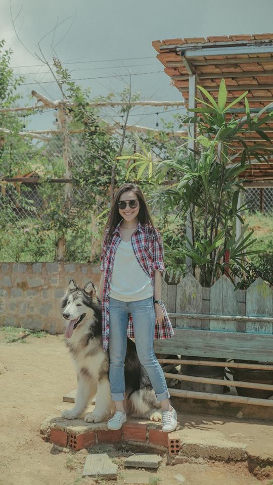 Hiền Thục hào hứng chơi đùa ở trang trại chó tại Đà Lạt-8