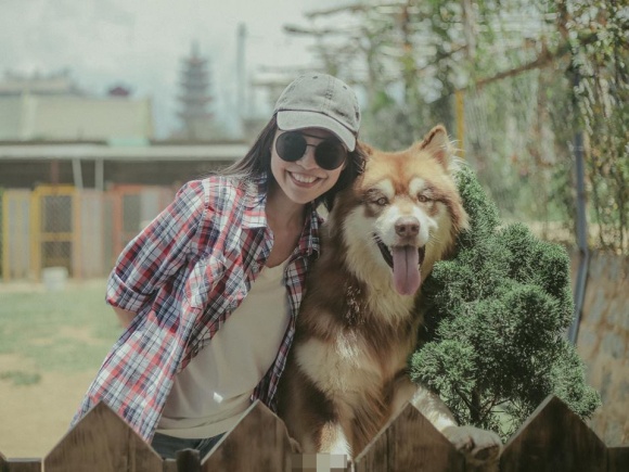 Hiền Thục hào hứng chơi đùa ở trang trại chó tại Đà Lạt-9