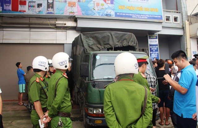 Công an kiểm tra ngôi nhà của Hội Thánh đức chúa trời ở Thanh Hóa-1