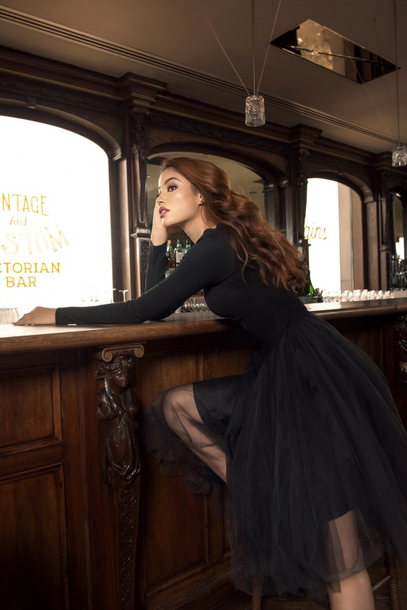 Phạm Hương quyến rũ như nữ thần trong bộ ảnh mới-14