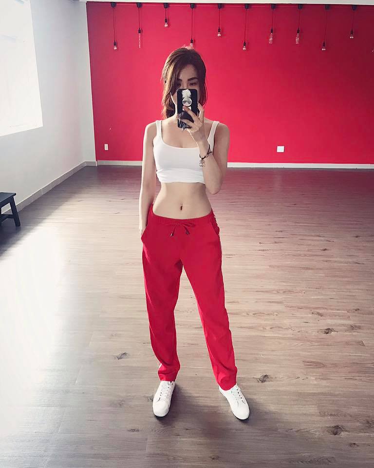 Ngắm trọn đường cong nóng bỏng của Diệp Lâm Anh-7