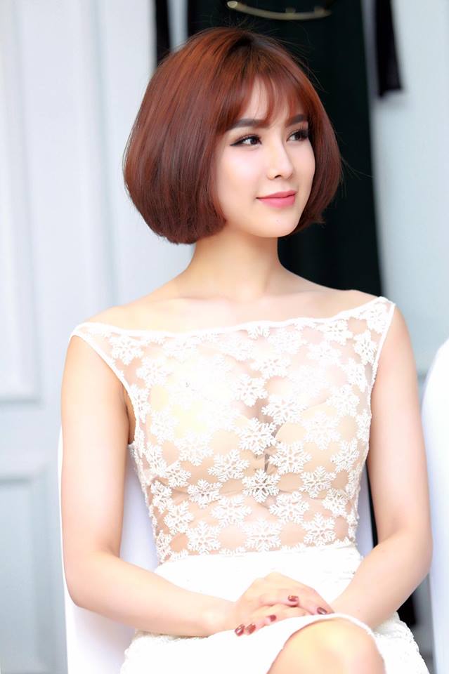 Ngắm trọn đường cong nóng bỏng của Diệp Lâm Anh-14