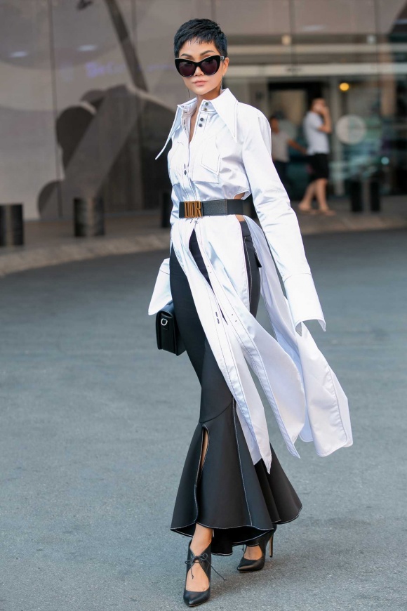 Hoa hậu HHen Niê thả thính fans bằng trang phục street style độc đáo-2