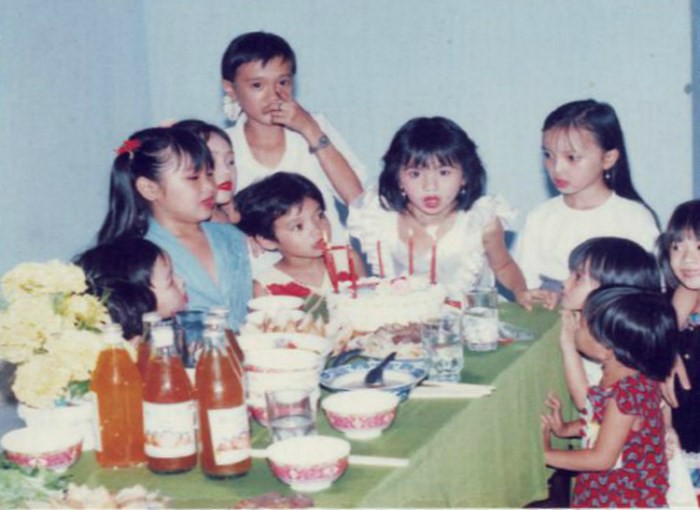 Có ai còn nhớ những tiệc sinh nhật của 15, 20 năm trước, khi người ta còn tặng nhau xà phòng, bút mực?-5