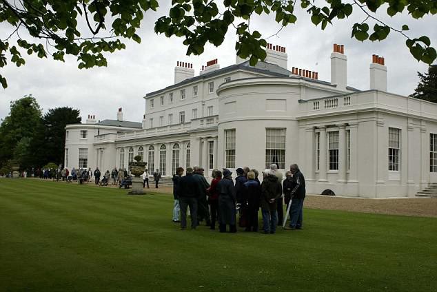 Cận cảnh địa điểm đẹp như mơ trong lễ cưới sắp tới của Hoàng tử Harry-8