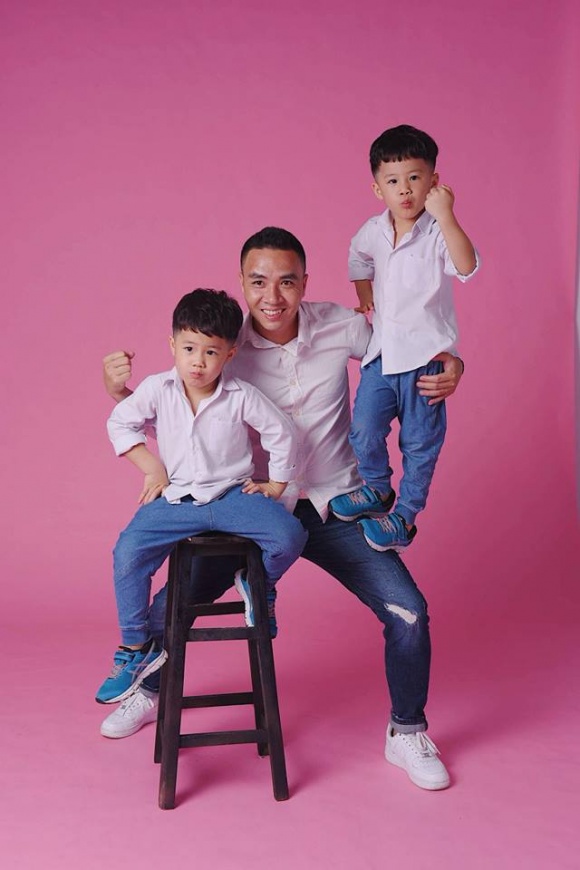 MC Nguyễn Hoàng Linh chụp ảnh cùng những người đàn ông quan trọng nhất cuộc đời mình-12