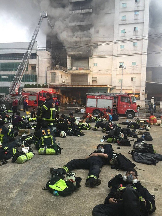 Cháy nhà máy Đài Loan có nhiều lao động Việt Nam, 5 lính cứu hỏa hy sinh-2