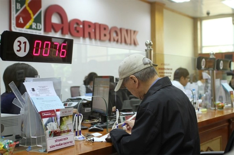 12 khách bị hack thẻ ATM, Agribank mới hoàn tiền được cho 3 người-1