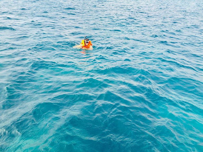 Vợ chồng Công Vinh - Thủy Tiên trốn con đi hẹn hò-2