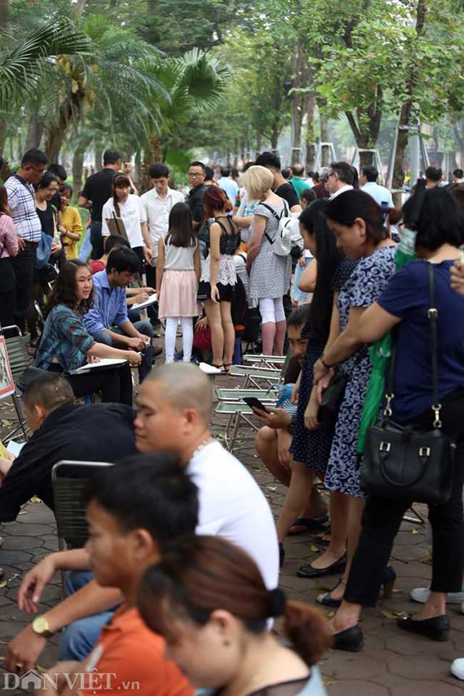 Các khu vui chơi ở Thủ đô đông nghịt người dịp nghỉ lễ-8