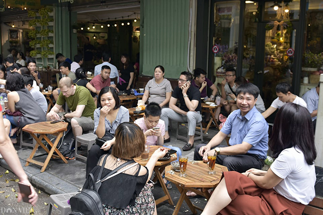 Các khu vui chơi ở Thủ đô đông nghịt người dịp nghỉ lễ-9