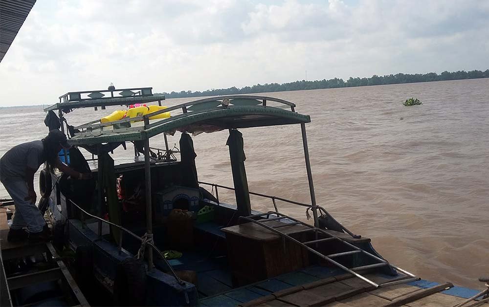 Người phụ nữ lái đò mất tích bí ẩn cùng nhiều vết máu-1