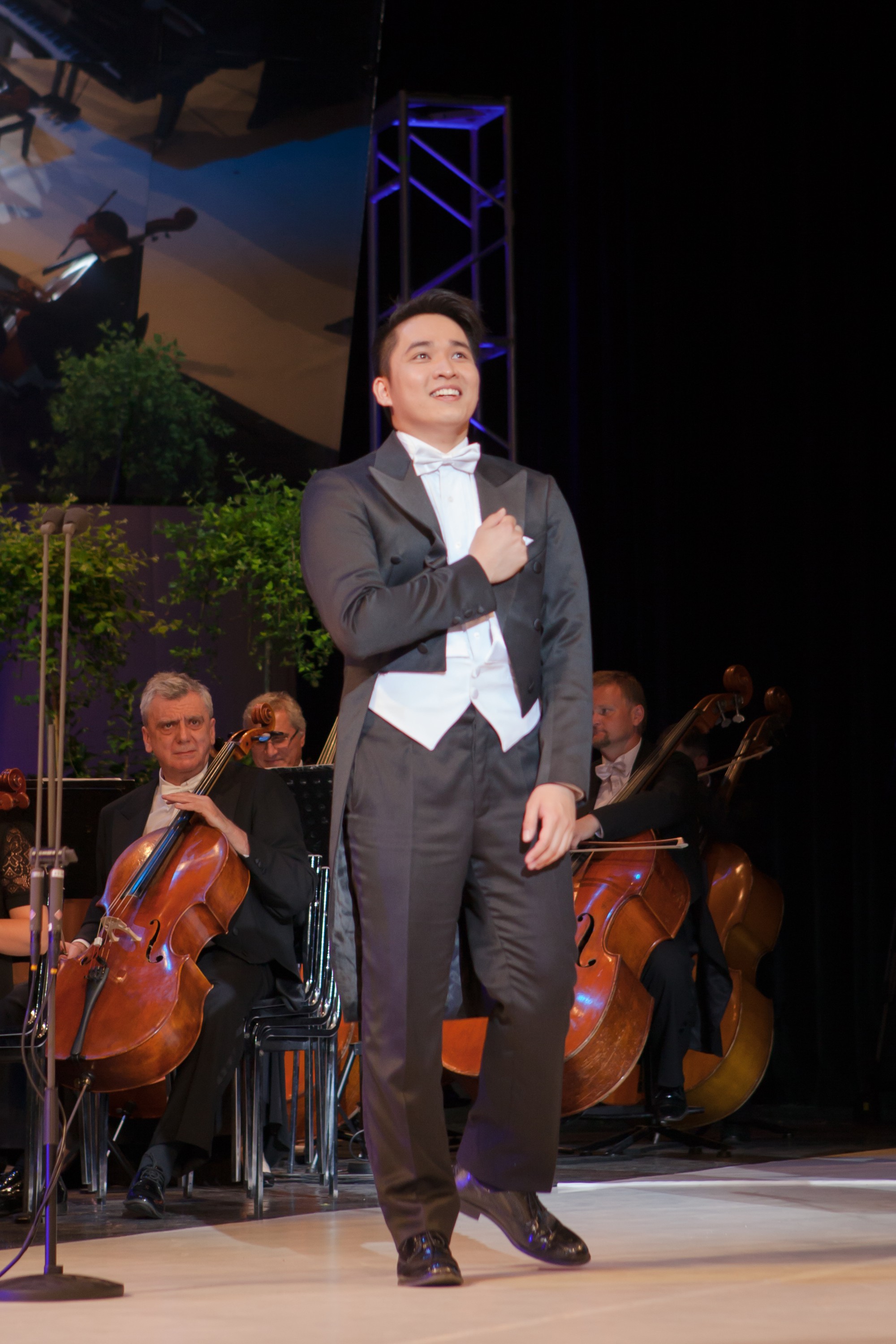 Du học sinh Việt điển trai 2 lần giành giải Nhất cuộc thi thanh nhạc quốc tế-10