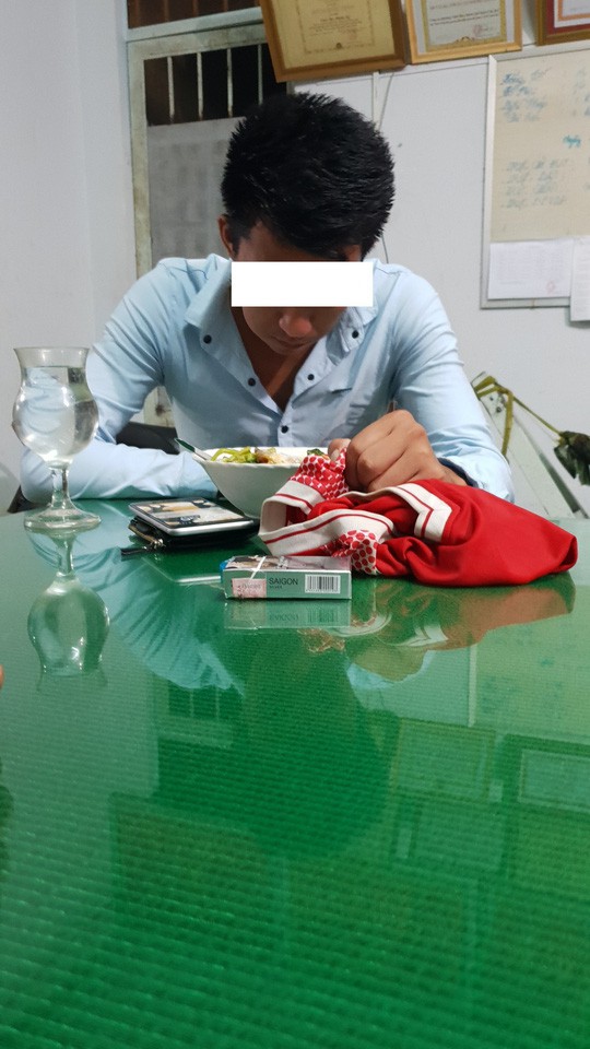 Nhảy cầu tự tử vì nhận ảnh bạn gái có người yêu mới-2