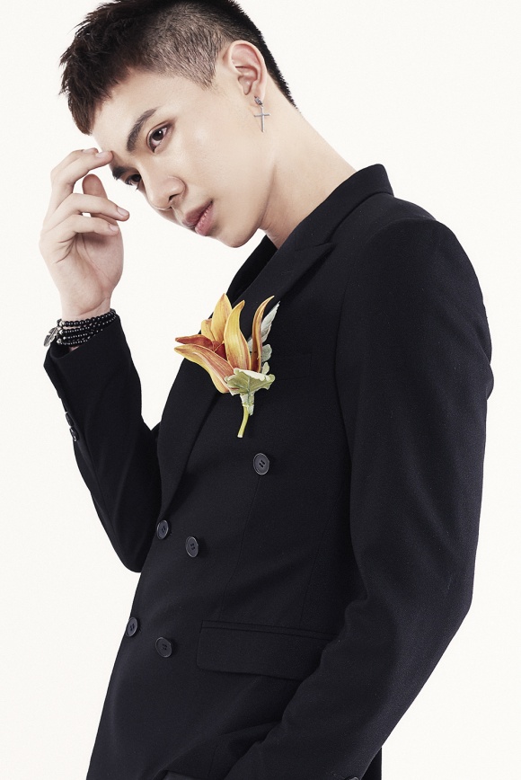 Thân thiết là thế, lần đầu tiên gia đình Hoa dâm bụt có bộ ảnh chỉnh chu đẹp không tì vết-6