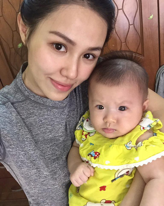 Hạnh phúc ngọt ngào của mẹ trẻ xinh như hot girl, từ bỏ công việc tốt để ở nhà chăm sóc chồng con-11