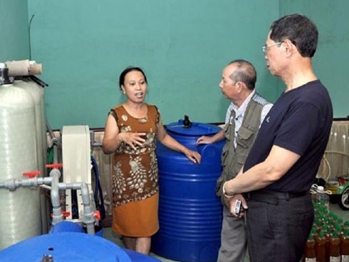 Bí mật công thức chế nước lau nhà từ rác thải: 5 tỷ đồng không bán