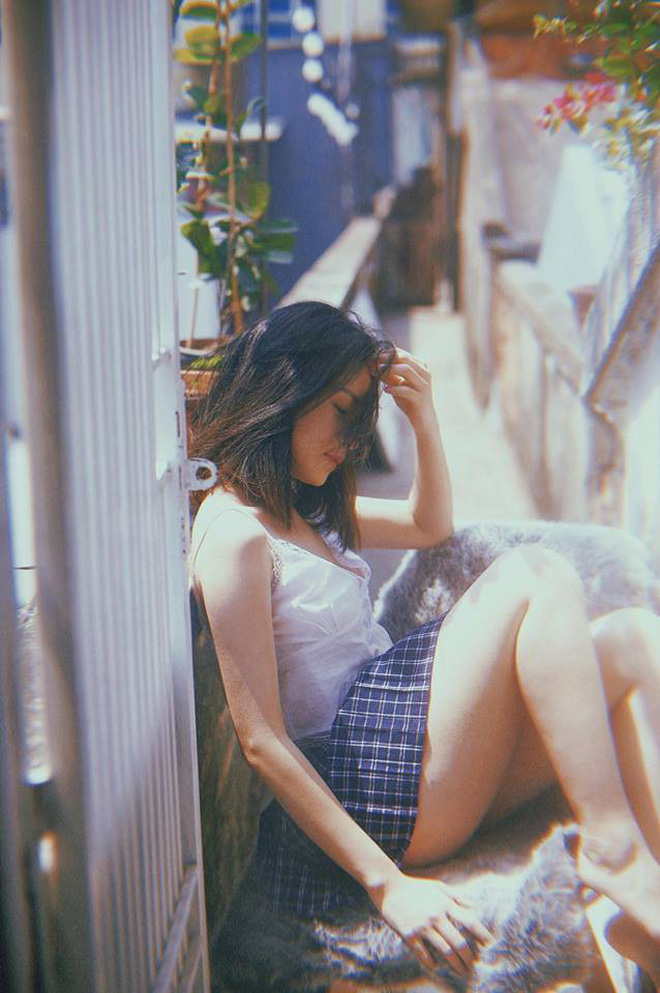 3 cô nàng được coi là ngọc nữ của showbiz Việt quyết chuyển hướng từ ngây thơ sang sexy gợi cảm-11