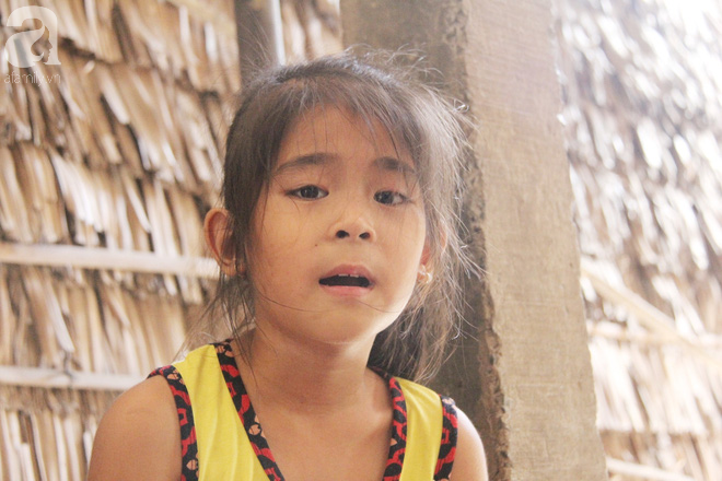 Bố bỏ đi vì mẹ sinh nhầm con gái, đứa trẻ 6 tuổi phải nghỉ học vì mẹ tật nguyền, ông ngoại nhập viện không có tiền chạy chữa-6