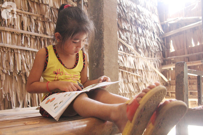 Bố bỏ đi vì mẹ sinh nhầm con gái, đứa trẻ 6 tuổi phải nghỉ học vì mẹ tật nguyền, ông ngoại nhập viện không có tiền chạy chữa-9