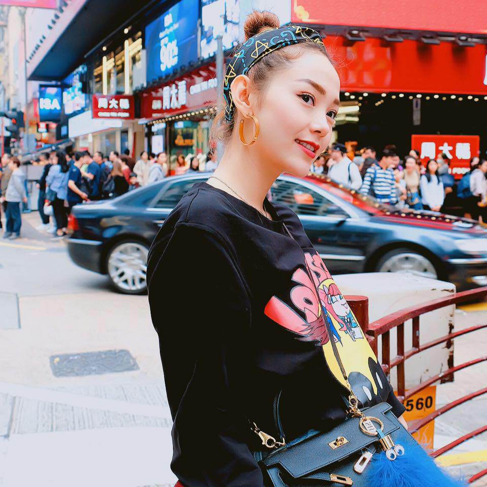 Sau nghi vấn cằm lệch, Minh Hằng xinh đẹp xách túi nửa tỷ đồng đi muôn nơi!-3