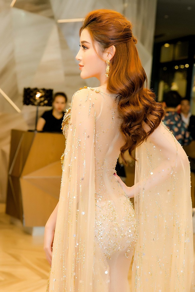 Huyền My, Nam Em và 4 mỹ nữ lọt top hoa hậu đẹp nhất thế giới-2