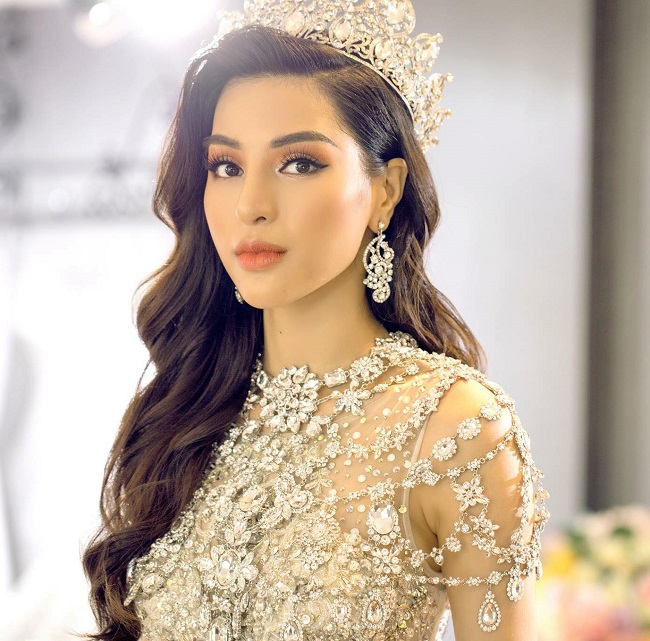 Huyền My, Nam Em và 4 mỹ nữ lọt top hoa hậu đẹp nhất thế giới-12