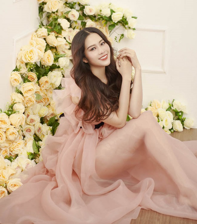 Huyền My, Nam Em và 4 mỹ nữ lọt top hoa hậu đẹp nhất thế giới-10