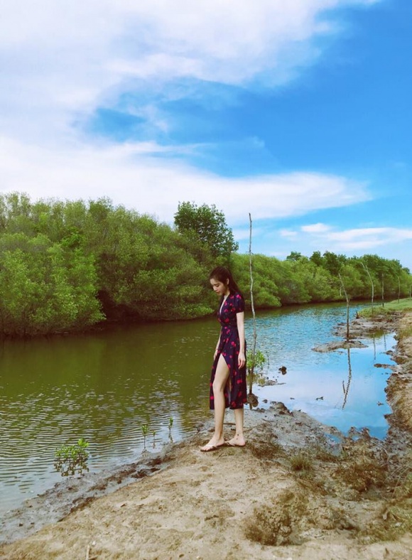 Elly Trần thả hồn giữa thiên nhiên đẹp thơ mộng-4