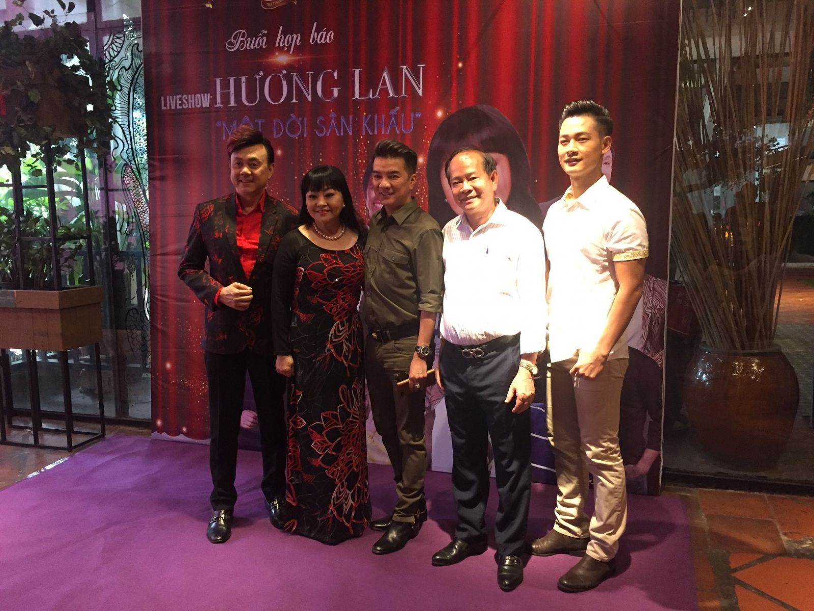 Con gái bị tố đi trễ 2 tiếng và có thái độ chảnh chọe, gia đình Phương Mỹ Chi nói gì?-4