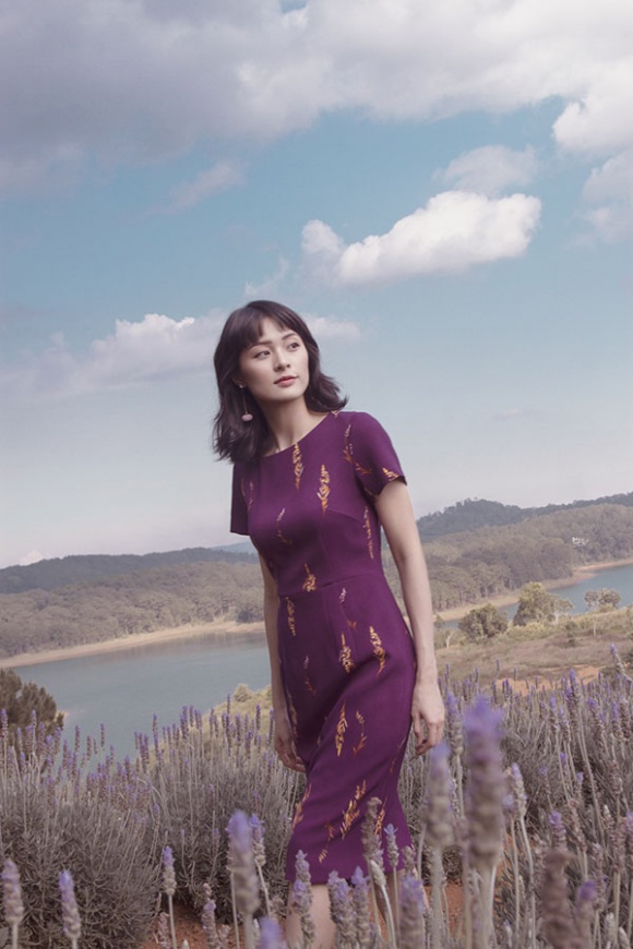 Hạ Vi đẹp sương khói trong mùa hoa oải hương-12