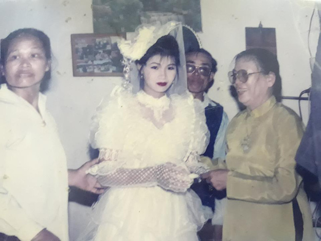 Dân tình lại đồng loạt khoe ảnh cưới của bố mẹ ngày xưa, giản dị mà đầy ắp kỷ niệm-7