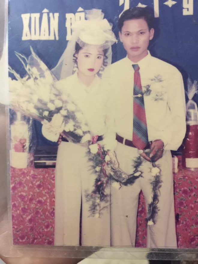 Dân tình lại đồng loạt khoe ảnh cưới của bố mẹ ngày xưa, giản dị mà đầy ắp kỷ niệm-14